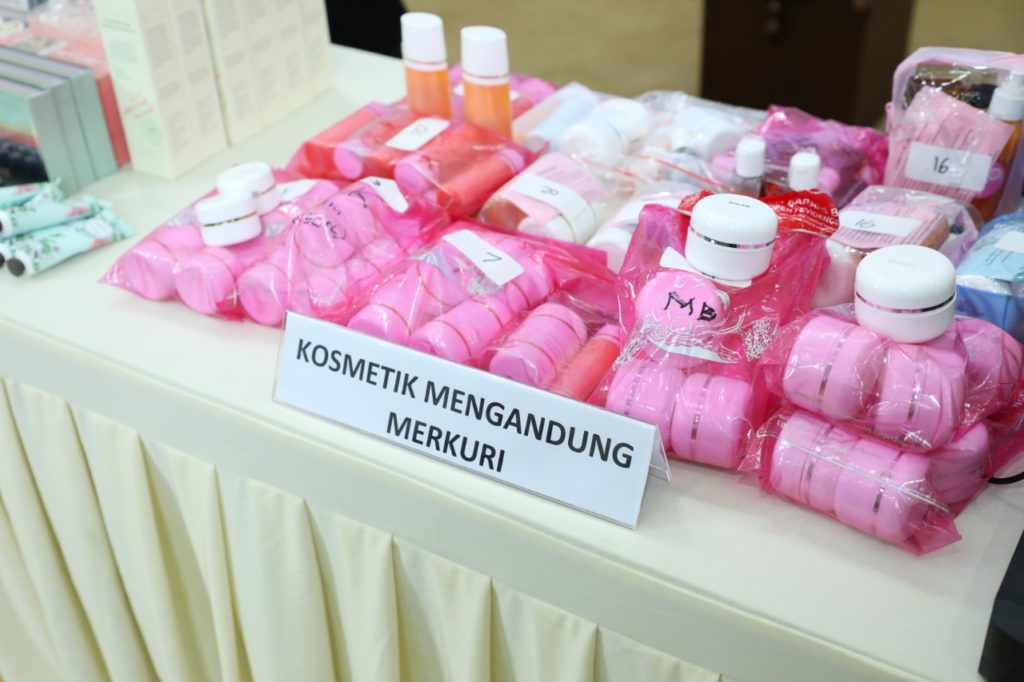 Kandungan Kosmetik yang Berbahaya  menurut BPOM