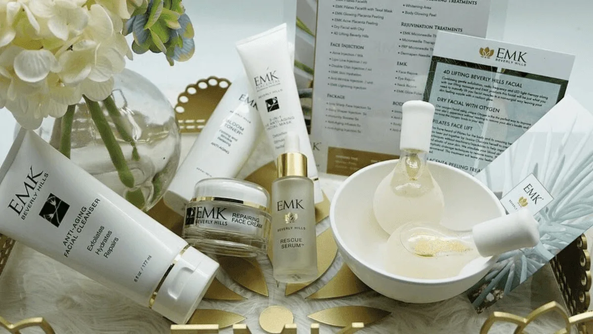 Produk Kosmetik Emk Beverly Hills By Maia