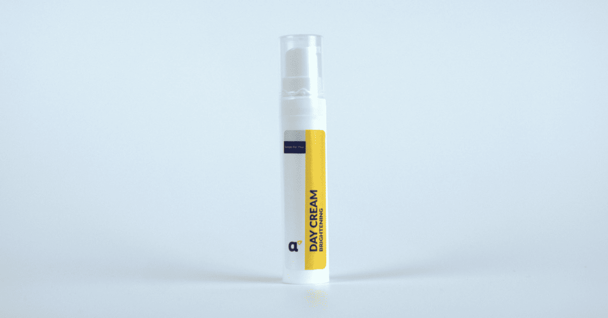 produk maklon brightening day cream atau krim siang untuk mencerahkan