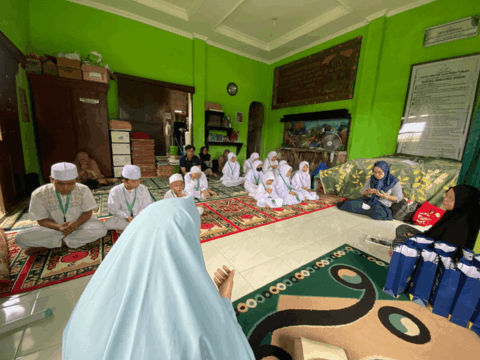 CSR Adev melalui program Celengan Surga pada Ramadhan 1445H sekitar April 2024