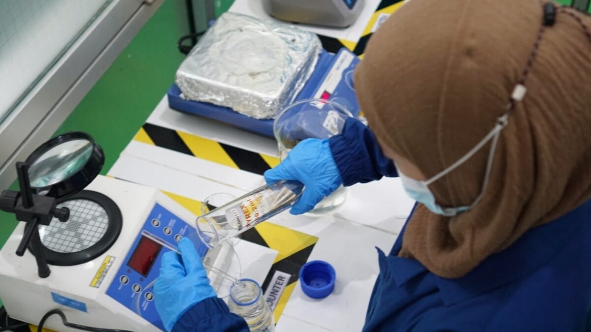 Fasilitas Laboratorium di Pabrik Maklon Kosmetik 5