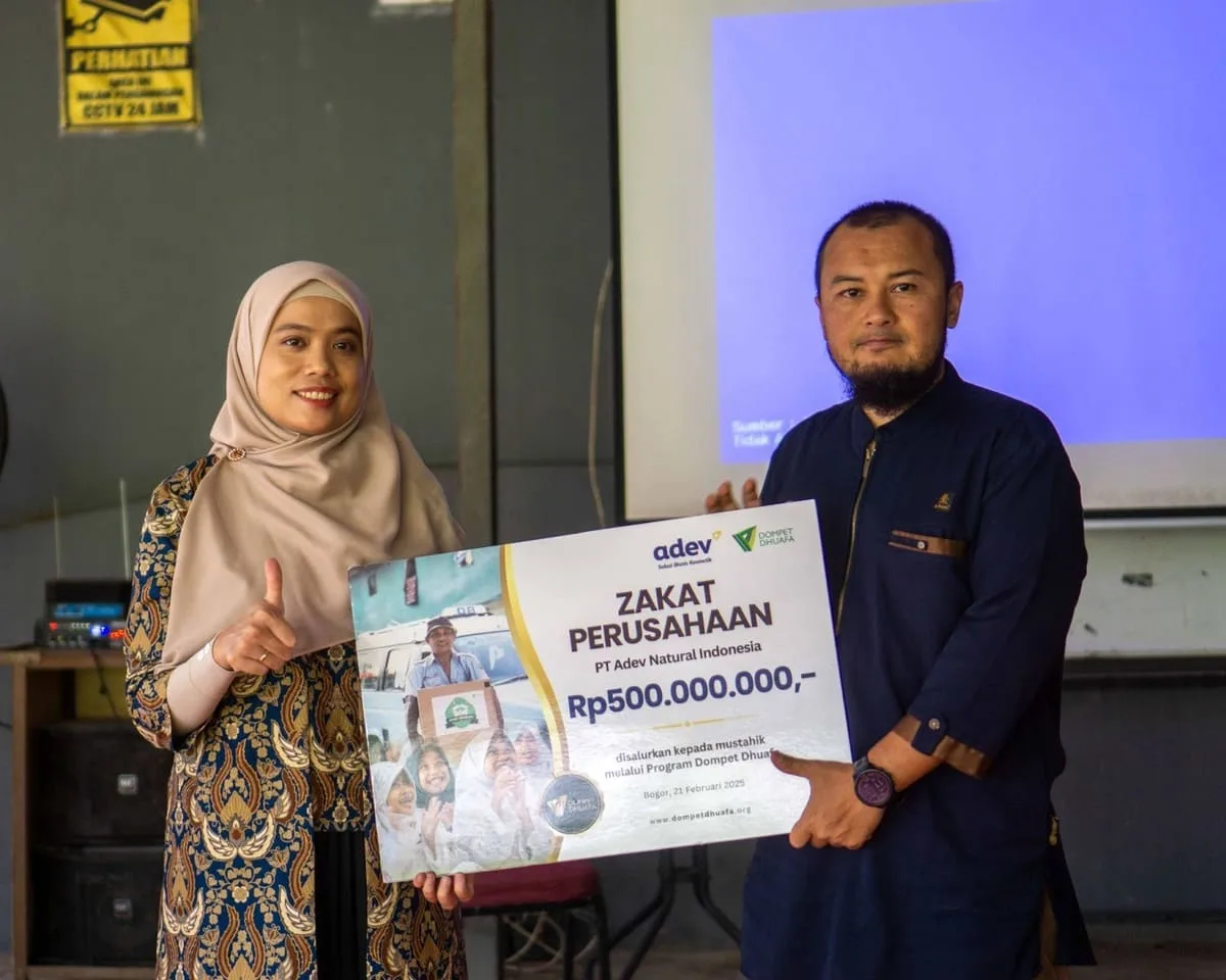 Penyaluran Zakat Perusahaan Adev Saat Acara Cucurak 2025
