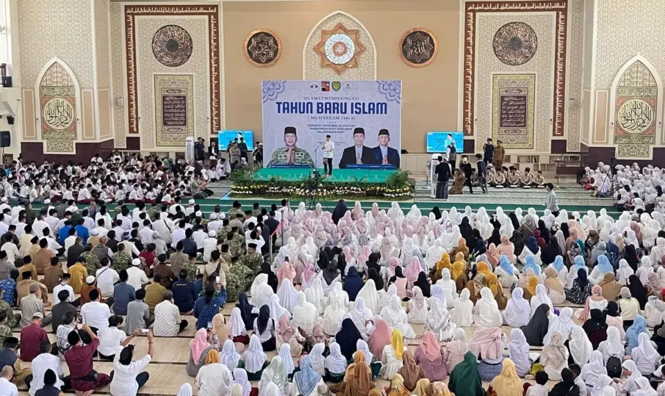 Kegiatan Sosial di Masjid Agung Bogor